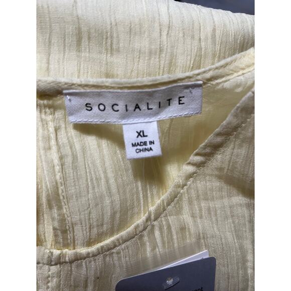 Socialite Babydoll Mini Dress XL Yellow Crinkle Gauze Tiered Hem NWT Women’s - Picture 3 of 9